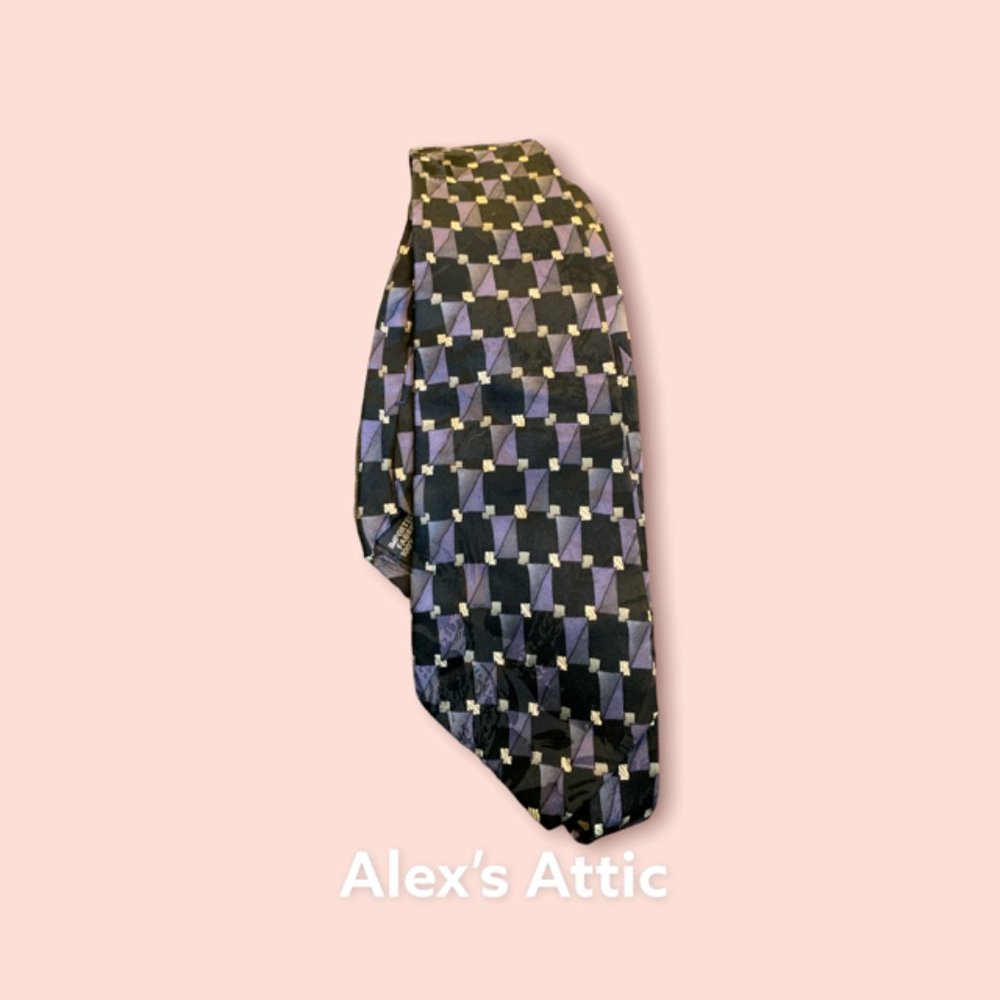 Van Heusen Mens  Neck Tie pre owned